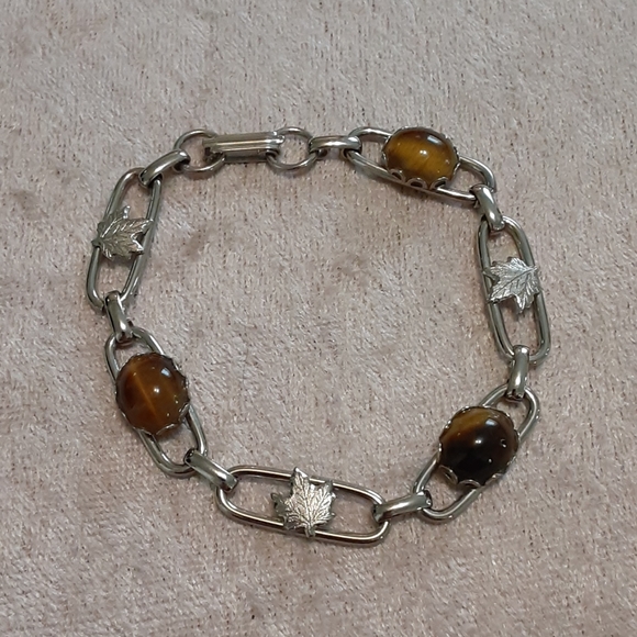 Vintage Cottagecore Maple Leaf Tiger's Eye Natural Polished Stone Bracelet - Picture 3 of 5